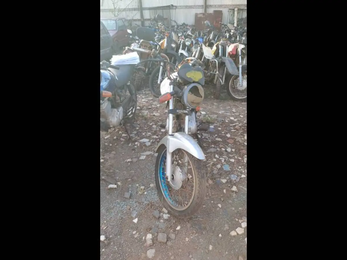 LOTE 0008